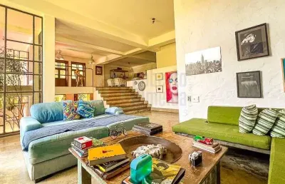 Casa à venda condomínio village da floresta no itanhangá de 600m² com área construída 1000m² de terreno 4 quartos com closets sala 3 ambientes piscina