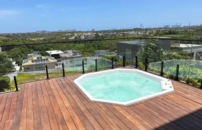 Casa em condomínio fechado com 5 quartos à venda na Rua das Estrelícias, 518, Alphaville II, Salvador