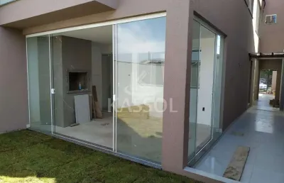 Sobrado novo com sobra de terreno bairro nova york próximo ao lago municipal