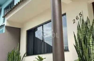 Sobrado imperdível no bairro tradicional de cascavel