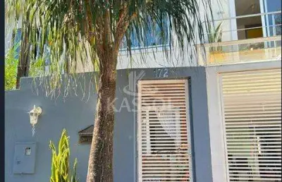 Sobrado no pioneiros catarinense em cascavel, 1 suíte   2 quartos