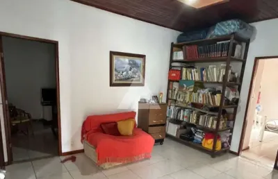 Casa em piatã com 6 quartos e 4 suítes, 268m² à venda por r$ 800.000,00