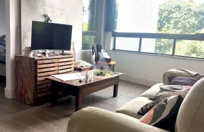 Apartamento na garibaldi com 1 quarto, 57m² à venda por r$ 560.000,00