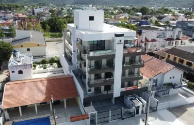 Cobertura duplex de alto padrão: edifício porto real