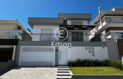 Casa com 3 quartos à venda em Pedra Branca, Palhoça 