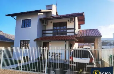 Casa com 3 quartos à venda em Pedra Branca, Palhoça 