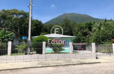 Casa com 3 quartos à venda na Praia de Fora, Palhoça 