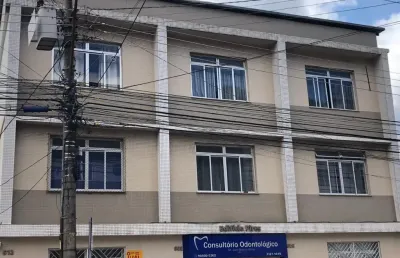 Lindo apto térreo, área externa, 4/4, bairro fabrica