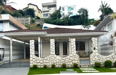 Casa em condomínio fechado com 3 quartos à venda na Rua do Imperador, 155, São Pedro, Juiz de Fora