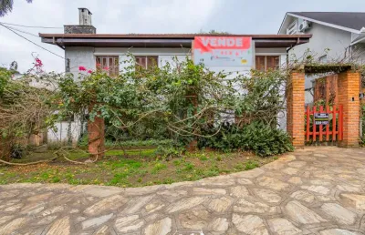 Casa com 5 quartos sendo 1 suíte no seminário, próximo ao colégio estadual dom orione