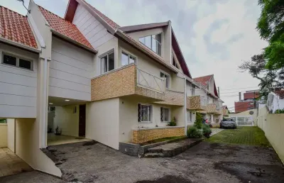 Sobrado com 3 quartos sendo 1 suítes no centro cívico - próx. shopping muller.
