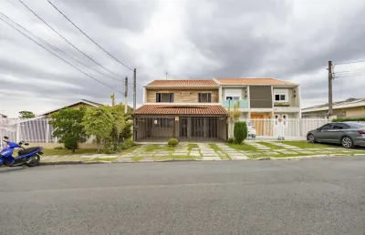 Casa com 3 quartos à venda na Rua Doutor Sátilas do Amaral Camargo, 189, Tingui, Curitiba