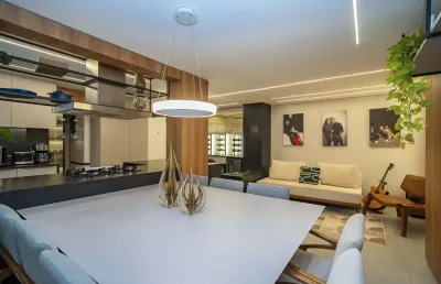 Apartamento reformado com 3 quartos à venda no centro