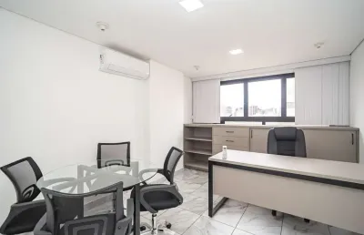 Sala comercial mobiliada para alugar no centro de 38,25m² - green center office