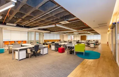 Conjunto corporativo no centro cívico de 677,11m² - edifício centro cívico