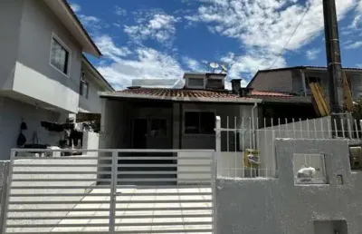Casa a venda 02 dormitórios no bairro bela vista na cidade de palhoça sc.
