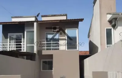 Sobrado a venda 02 dormitórios no bairro ipiranga, na cidade de são josé sc