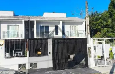 Sobrado á venda 02 dormitórios no bairro forquilhas, na cidade de são josés