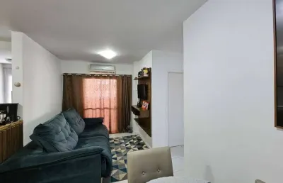 Apartamento com 02 dormitórios á venda no bairro barreiros