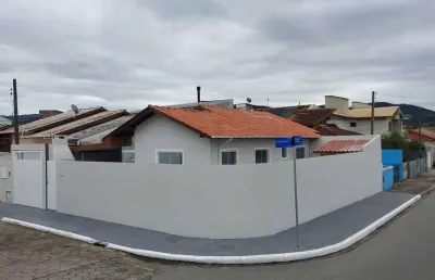 Casa com 2 quartos à venda na Rua Julieta da Silva Melo, 8, Forquilhas, São José
