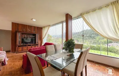 Casa com 4 quartos, 161m2 à venda por r$1.200.000, carlos guinle - teresópolis