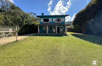 Casa com 5 quartos, 262 m², à venda por r$ 950.000- albuquerque - teresópolis/rj
