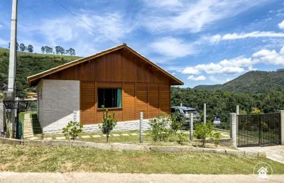 Casa em condomínio com 3 quartos, 135m2 à venda por r$680.000 - teresopolis