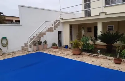 Casa na estrada do cachamorra com 3 quartos; casa próxima ao colégio santa mônica