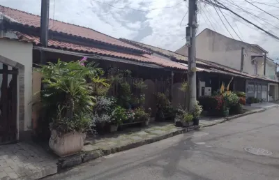 Casa com 3 quartos no condomínio golden garden na estrada do cachamorra