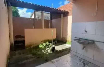 Casa com 3 quartos à venda na Rua Vinícios de Morais, 1064, Maraponga, Fortaleza