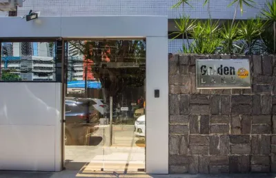 Apartamento à venda no edifício golden lake, em boa viagem, com 113m², 3 quartos e duas vagas na garagem
