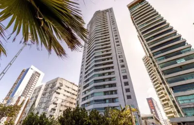 Apartamento na avenida boa viagem com 4 quartos á venda