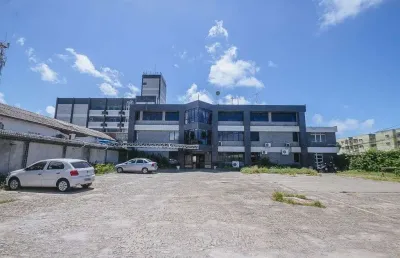 Prédio para alugar na Rua Doutor João Tavares de Moura, 57, Peixinhos, Olinda
