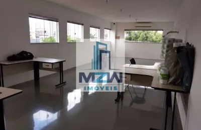 Excelente prédio comercial á venda no tatuapé , com 3 pavimentos sendo 110m2 cada , mais 1 edícula