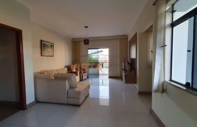 Casa com 3 quartos à venda na Avenida João Batista Bernardes, Jardim Boa Vista, São João da Boa Vista