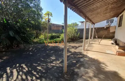 Casa com 2 quartos à venda na Rua Manoel Molina Martins, Vila Brasil, São João da Boa Vista