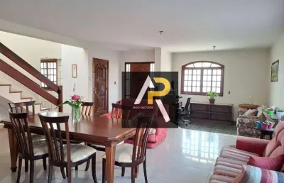 Sobrado em amplo terreno a venda 3 quartos sendo 2 suítes e churrasqueira 310 m² na vila lavínia - mogi das cruzes/sp