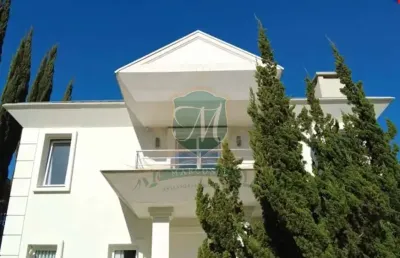 Magnifica casa a venda no alphaville graciosa em pinhais, com 547 m², 5 quartos, 3 suites, 4 salas, 6 bh, elevador, rampa acessibilidade, mobiliada.