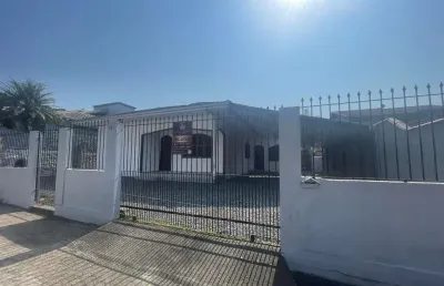 Ampla casa com 2 suítes e 2 dormitórios - bairro aventureiro