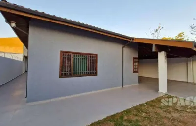 Viva bem! casa com 3 quartos, suíte master e quintal amplo no lessa