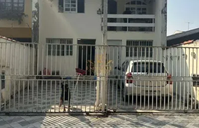 Casa com 5 quartos à venda na rua henrique mehl, uberaba, curitiba por r$ 530.000