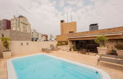 Cobertura com 4 quartos para alugar na rua coronel dulcídio, batel, curitiba por r$ 30.000