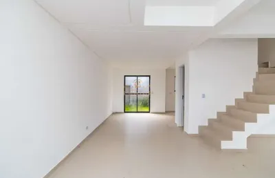 Casa com 3 quartos à venda na rua leon tolstoi, lindóia, curitiba por r$ 699.000