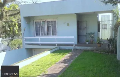 Casa para venda - 220m², 3 dormitórios, sendo 1 suites, 2 vagas - glória