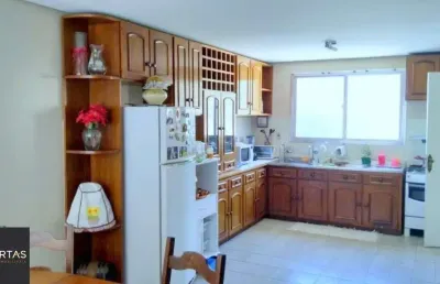 Predio para venda - 347.11m², 6 dormitórios, 6 vagas - navegantes
