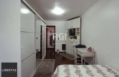 Casa para venda - 280m², 3 dormitórios, 2 vagas - petrópolis