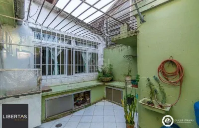 Casa com 3 quartos à venda na Rua João Abbott, 212, Petrópolis, Porto Alegre