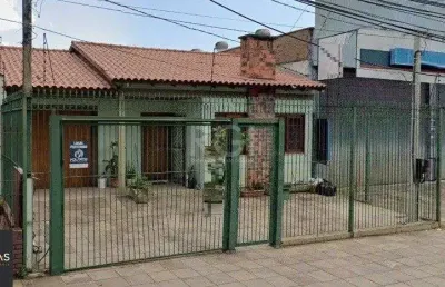 Casa com 3 quartos à venda na Rua Valparaíso, 937, Jardim Botânico, Porto Alegre