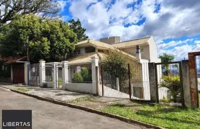 Casa sobrado com 300m² na vila nova de 3 dormitórios e 4 vagas
