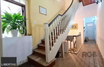 Casa com 4 quartos à venda na Rua Demétrio Ribeiro, 752, Centro Histórico, Porto Alegre